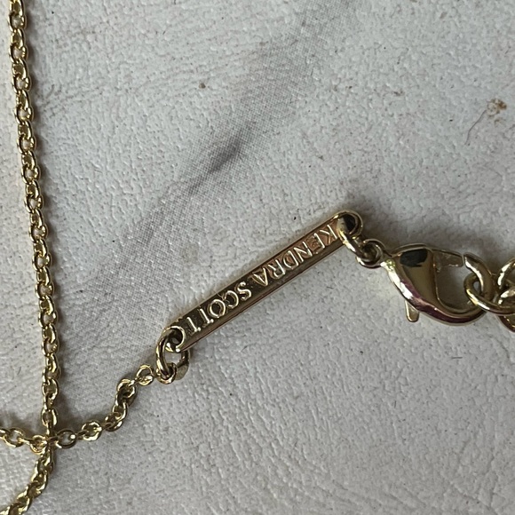 Kendra Scott necklace - Picture 4 of 4